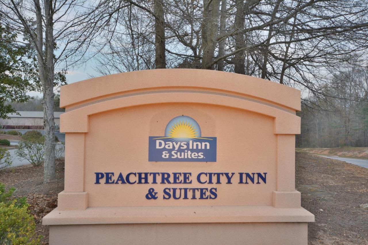 Days Inn & Suites By Wyndham Peachtree City Exterior photo